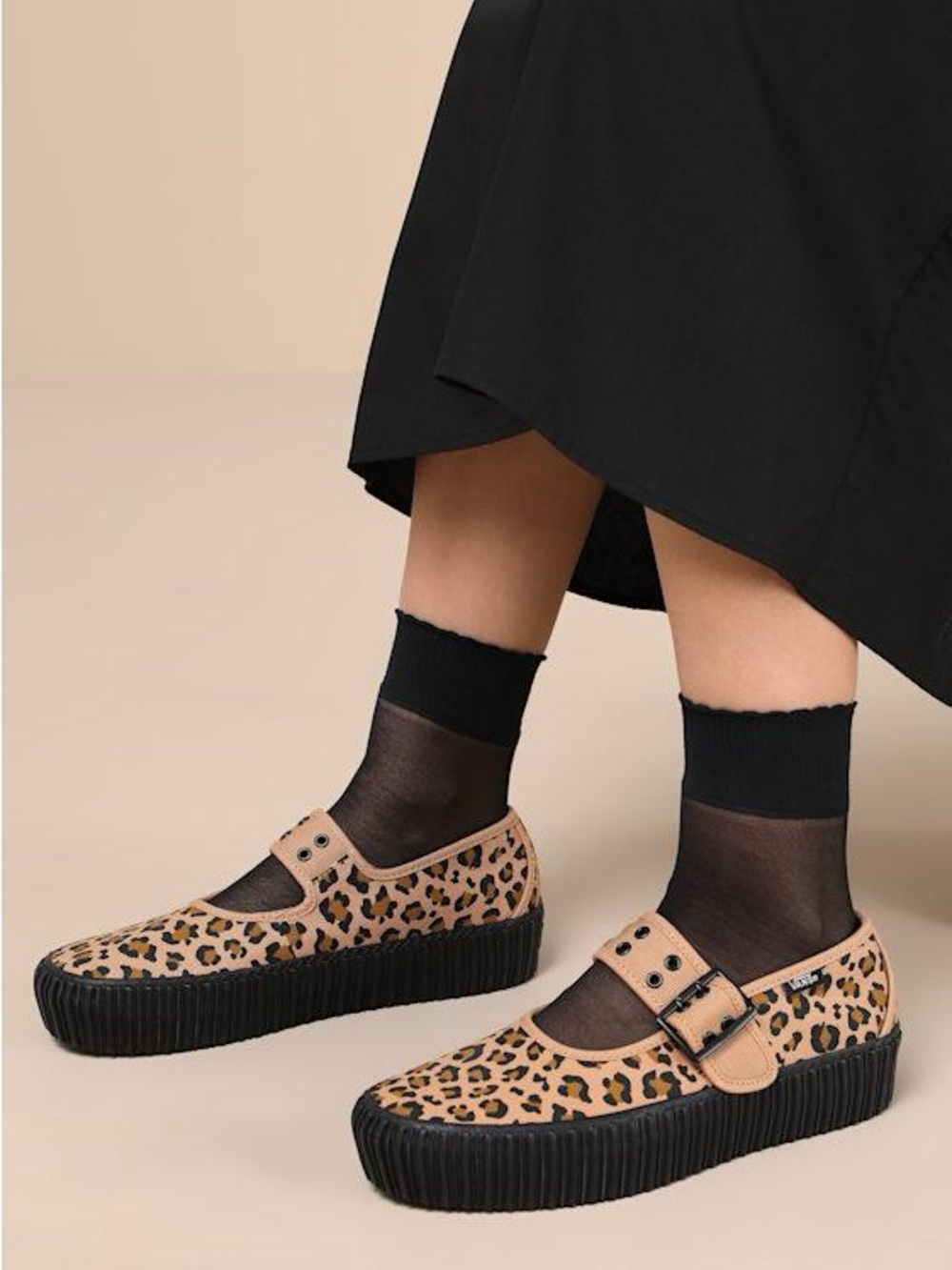 NWOT. Vans Mary Jane Creeper Shoes. Ballet flats. Platform. Animal print. Size 8